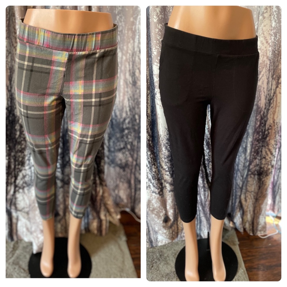 Torrid Gray Plaid and Black Leggings Comfortable and Versatile both size 2